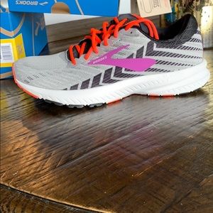 Brooks Running Shoes size 8.5(women’s)